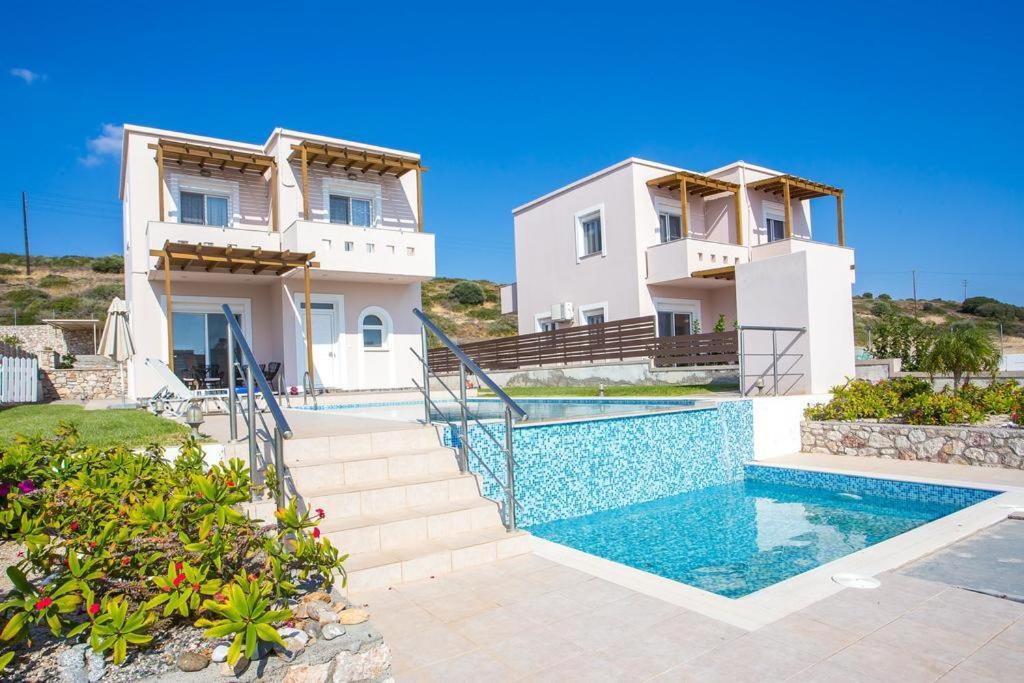 Villa Regina Villas Lakhaniá