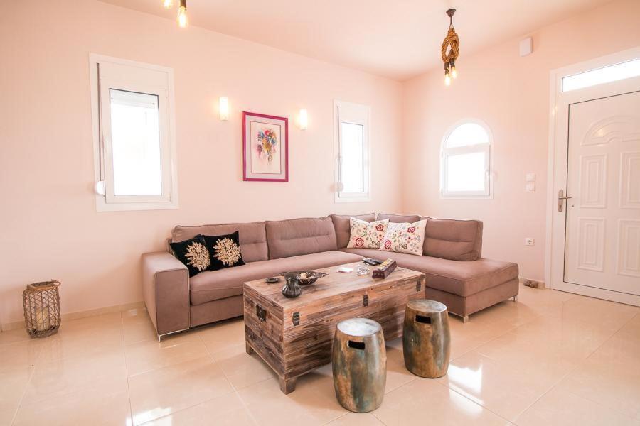 Regina Villas Villa Lakhaniá